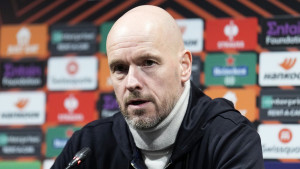 Bijesni Ten Hag: To je čisti crveni, pitam ga zašto i ne vjerujem šta mi govori