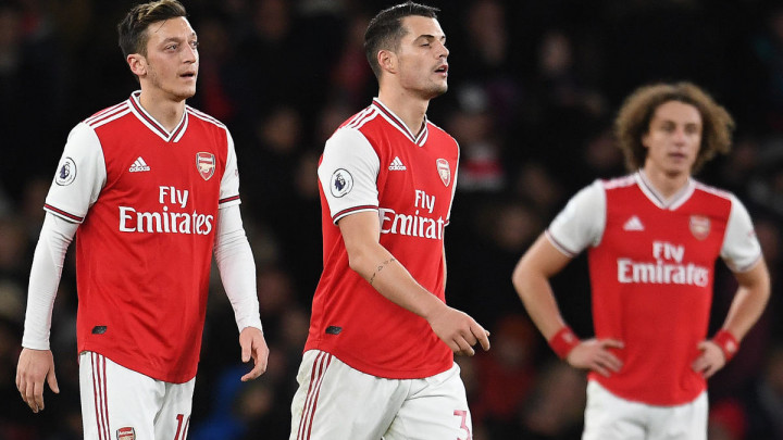 Mesut Ozil u centru pažnje nakon nove blamaže Arsenala