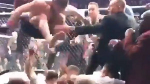 Neviđeni snimak: McGregorov trener se nije povukao nakon napada Khabiba