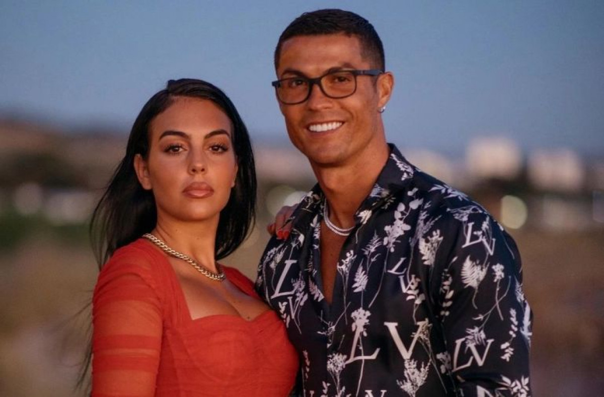 Georgina i djeca jedva čekaju da Ronaldo ide na gostovanje da se "pošteno najedu"