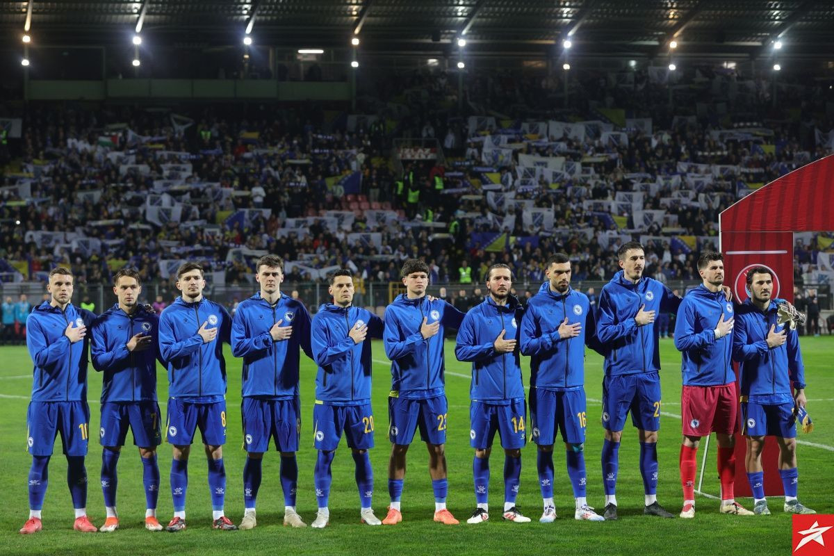 Bosna i Hercegovina napredovala na FIFA-inoj rang listi, u jednom segmentu smo bolji od svih! Bosna i Hercegovina napredovala na FIFA-inoj rang listi, u jednom segmentu smo bolji od svih!
