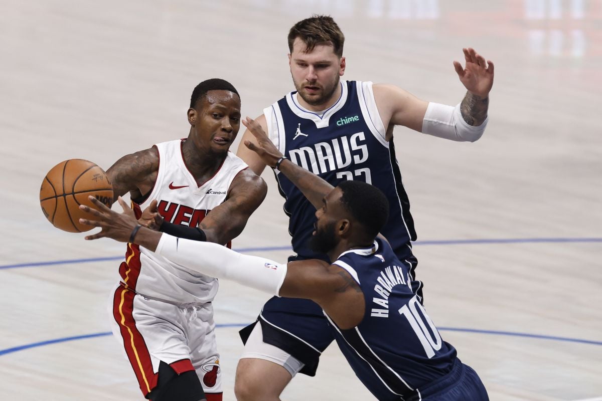 FBI zakucao na vrata NBA košarkaša, a on sa lisicama završio u pritvoru FBI zakucao na vrata NBA košarkaša, a on sa lisicama završio u pritvoru