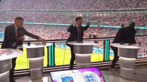 Dok su svi na stadionu skakali od sreće zbog gola Roy Keane je mislio samo na jedno