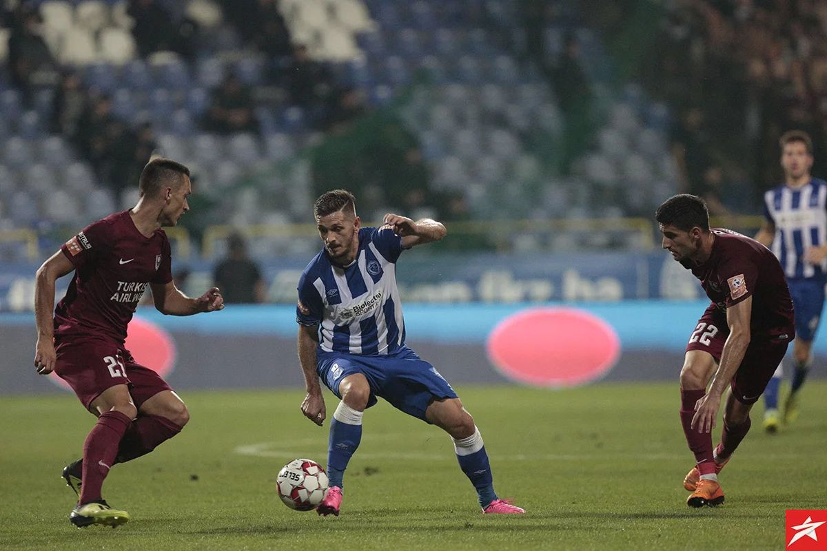 FK Željezničar i Umbro raskinuli saradnju: Plavi žele povoljniji ugovor za klub FK Željezničar i Umbro raskinuli saradnju: Plavi žele povoljniji ugovor za klub