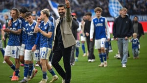 Miron Muslić ne misli stati! Schalke je lider u "Cvajti"!