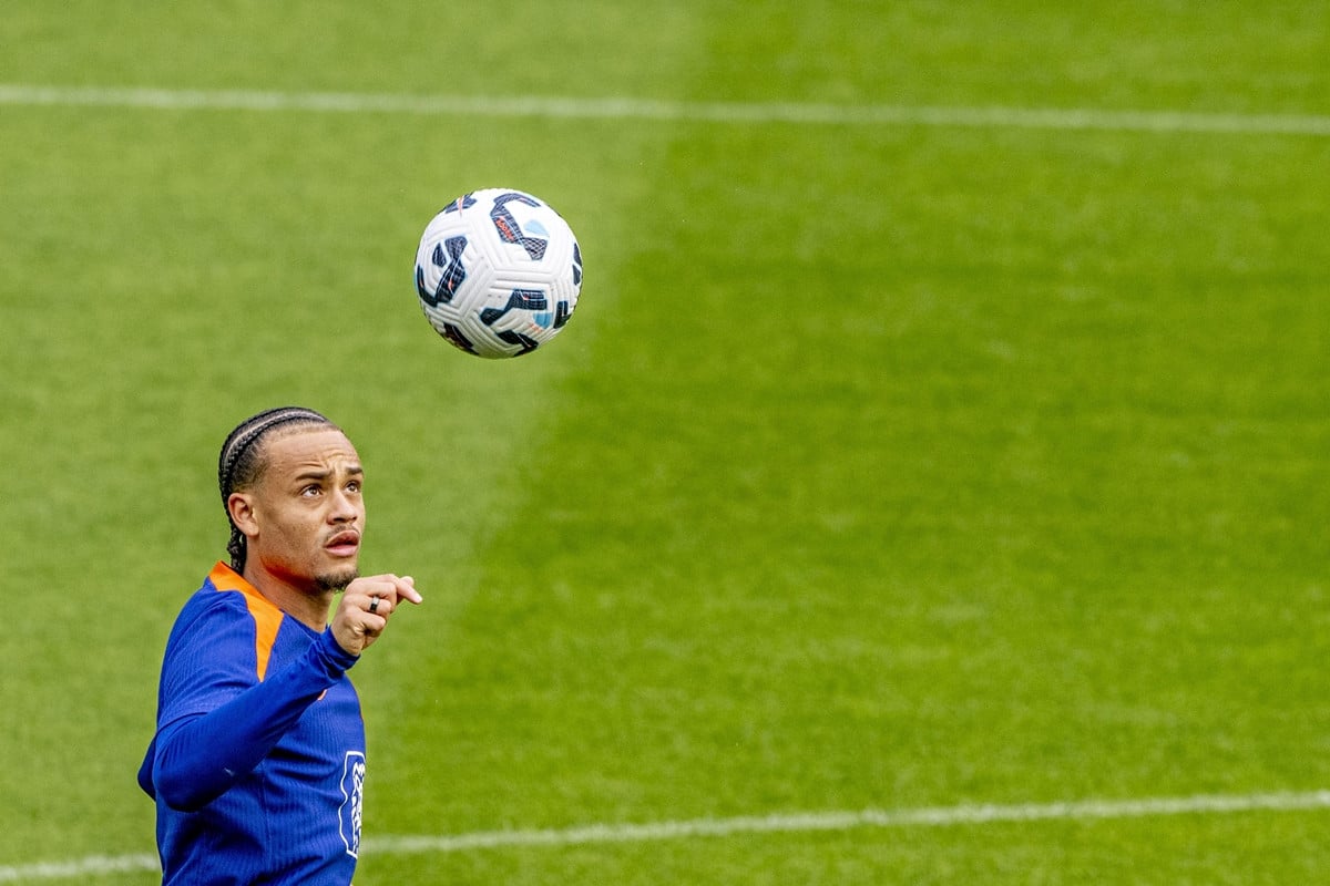 Xavi Simons "prelomio" - Ništa od Arsenala, dogovori su pred sami kraj sa drugim evropskim velikanom Xavi Simons "prelomio" - Ništa od Arsenala, dogovori su pred sami kraj sa drugim evropskim velikanom