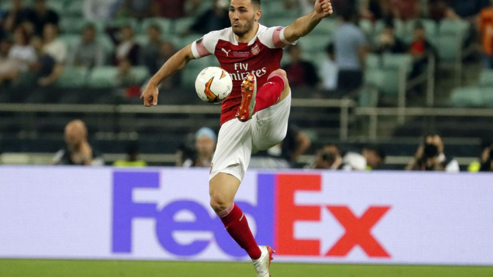 Sead Kolašinac je jedna od opcija za Barcelonu, Arsenal postavio cijenu za koju može ići