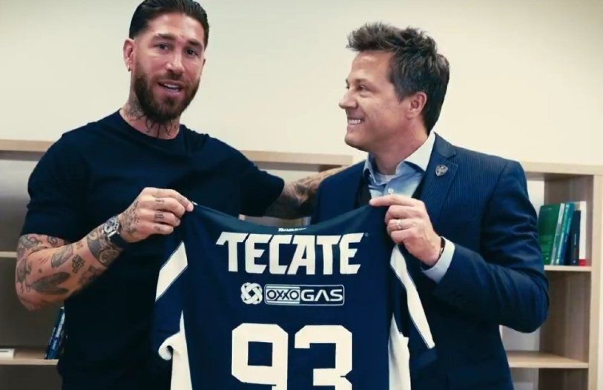 Iznenađujući potpis Ramosa, na dresu će nositi broj 93, a zbog toga se oglasio i Real Madrid Iznenađujući potpis Ramosa, na dresu će nositi broj 93, a zbog toga se oglasio i Real Madrid