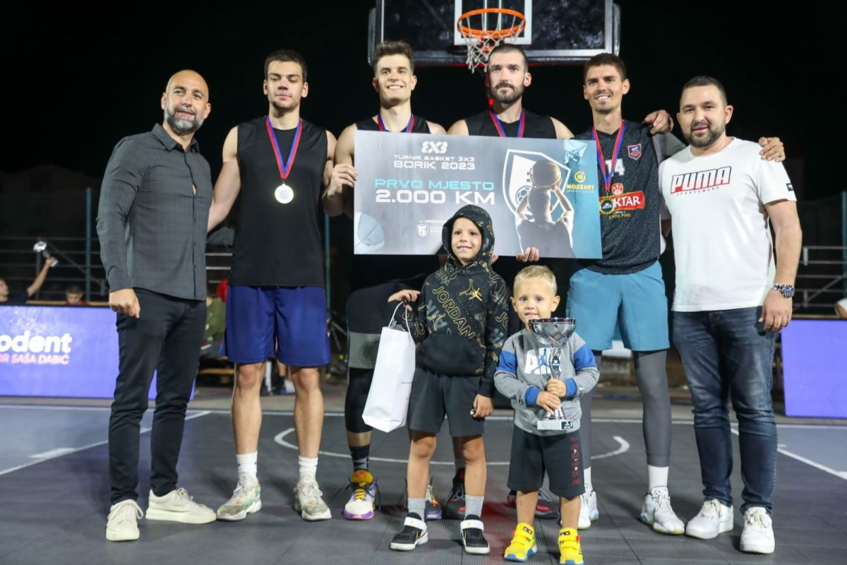Basket, mali fudbal, humana misija... Mozzart podržao sportske turnire u "Boriku"