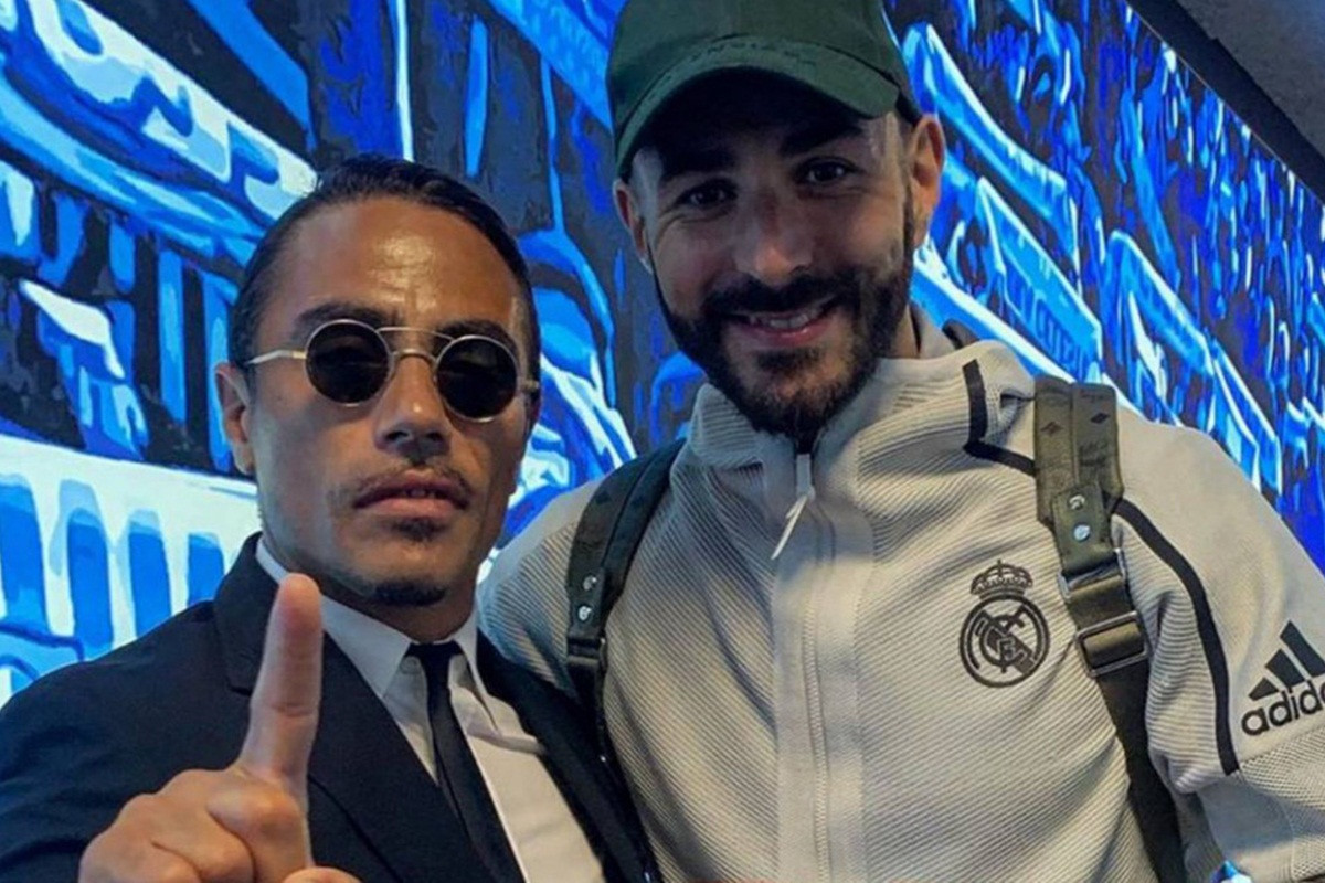 "Ne opet!" - Salt Bae se nakon bruke u Kataru sinoć pojavio na finalu Lige prvaka "Ne opet!" - Salt Bae se nakon bruke u Kataru sinoć pojavio na finalu Lige prvaka