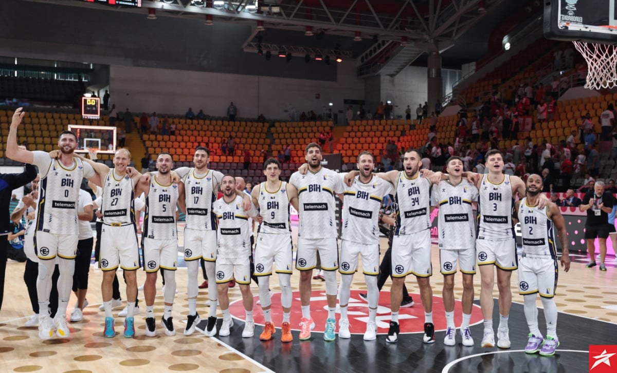 FIBA posvetila moćan tekst reprezentaciji BiH i žestoko "poentirala" u posljednjoj rečenici! FIBA posvetila moćan tekst reprezentaciji BiH i žestoko "poentirala" u posljednjoj rečenici!