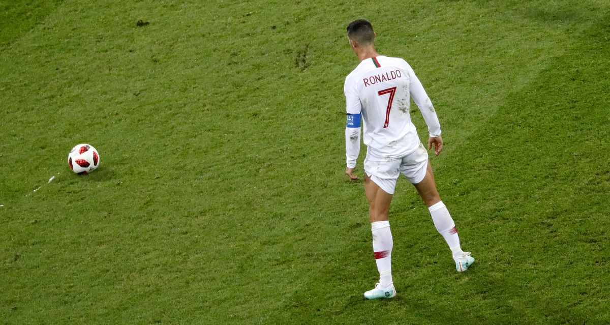 Nikome nije jasno zašto Ronaldo ne odustane od izvođenja slobodnih udaraca