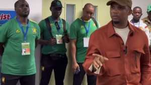 Eto'o okupio kamerunske reprezentativce i očitao im lekciju za pamćenje: Svi su ga u šoku slušali