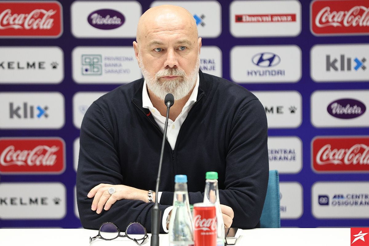 Barbarez pred San Marino poručio: "S te strane sigurno da imam neki osmijeh na licu" Barbarez pred San Marino poručio: "S te strane sigurno da imam neki osmijeh na licu"