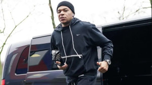 Mbappe prestao pričati sa četiri zvijezde PSG-a!