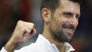 Jelena će da čupa kosu: Novak Đoković u prisnom zagrljaju s jednom od najljepših na svijetu