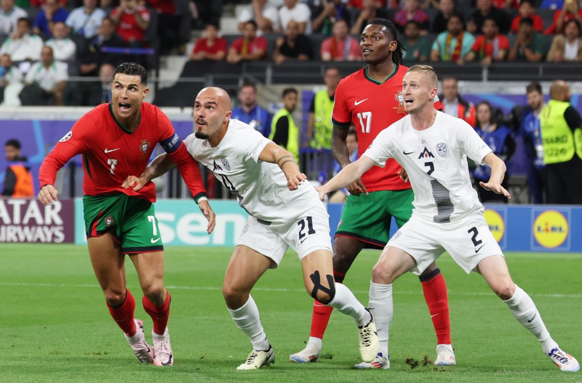Fudbaler koji je izrekao, za navijače Dinama, neoprostive riječi stiže u Crvenu zvezdu, pada rekord! Fudbaler koji je izrekao, za navijače Dinama, neoprostive riječi stiže u Crvenu zvezdu, pada rekord!