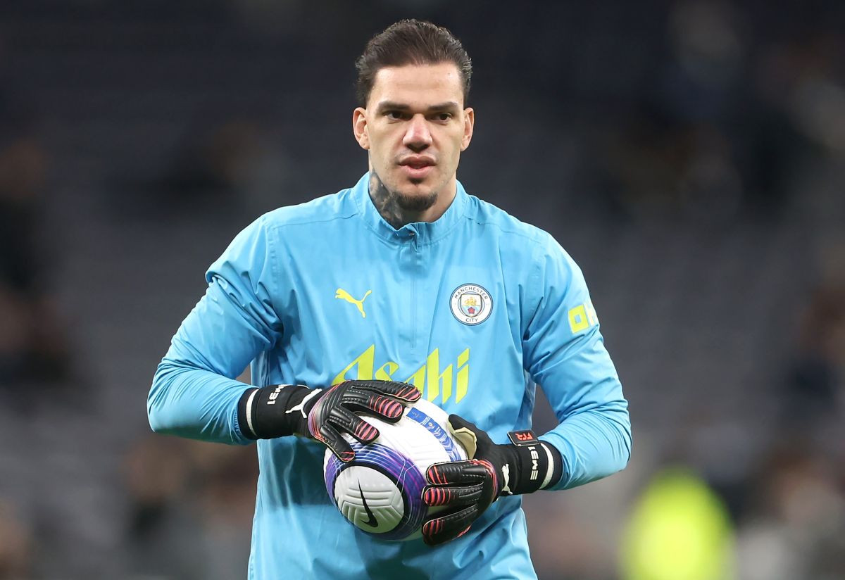 Ederson progovorio o bizarnom praznovjeru i šokirao javnost: "Nosim iste bokserice već..." Ederson progovorio o bizarnom praznovjeru i šokirao javnost: "Nosim iste bokserice već..."