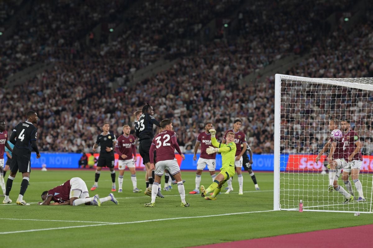 Semafor nije mogao sakriti bruku koju je Chelsea priredio gradskom rivalu Semafor nije mogao sakriti bruku koju je Chelsea priredio gradskom rivalu