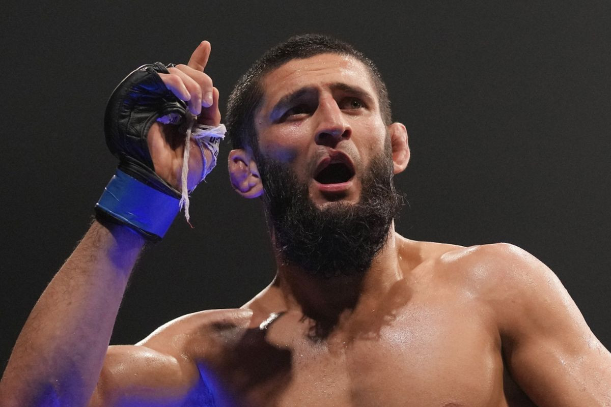 UFC šampion je shvatio da nije baš pametno uznemiravati čečensku zvijer - Khamzat je 'izgubio glavu' UFC šampion je shvatio da nije baš pametno uznemiravati čečensku zvijer - Khamzat je 'izgubio glavu'