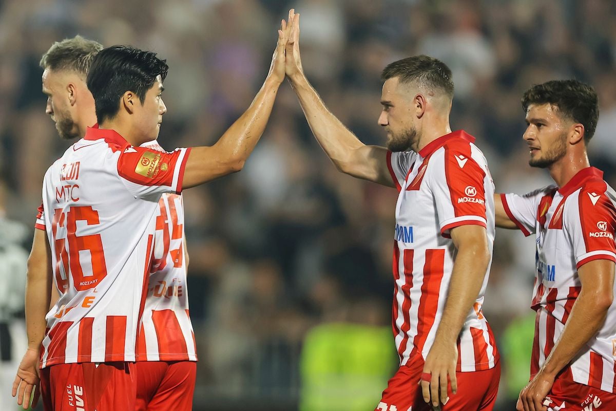 Drama u Beogradu zbog igrača Crvene zvezde, on hladan kao led: "Nemojte da..." Drama u Beogradu zbog igrača Crvene zvezde, on hladan kao led: "Nemojte da..."