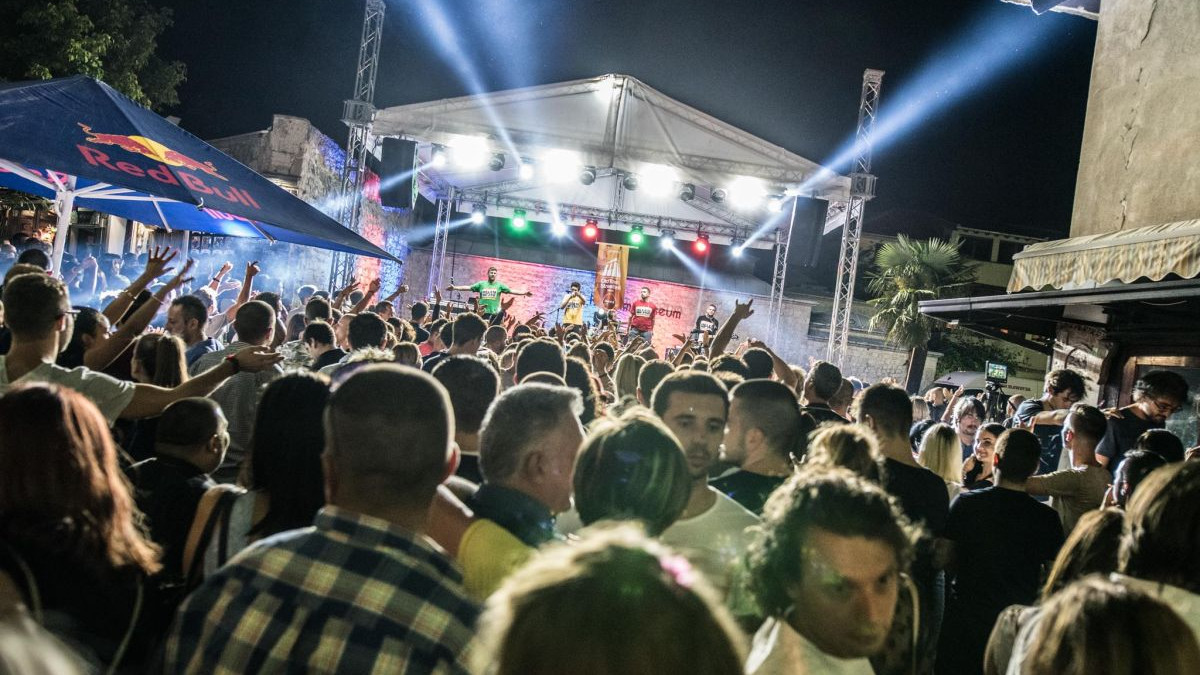 Old Town Street Fest kao noćni program tokom skokova u Mostaru