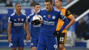 Vardy golom sa bijele tačke vratio Leicester na prvo mjesto