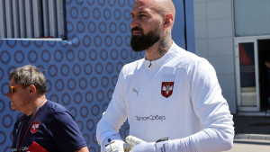 Piksi prima šamare sa svih strana, otpisani pred potpisom života, a za Srbiju neće ni da čuje