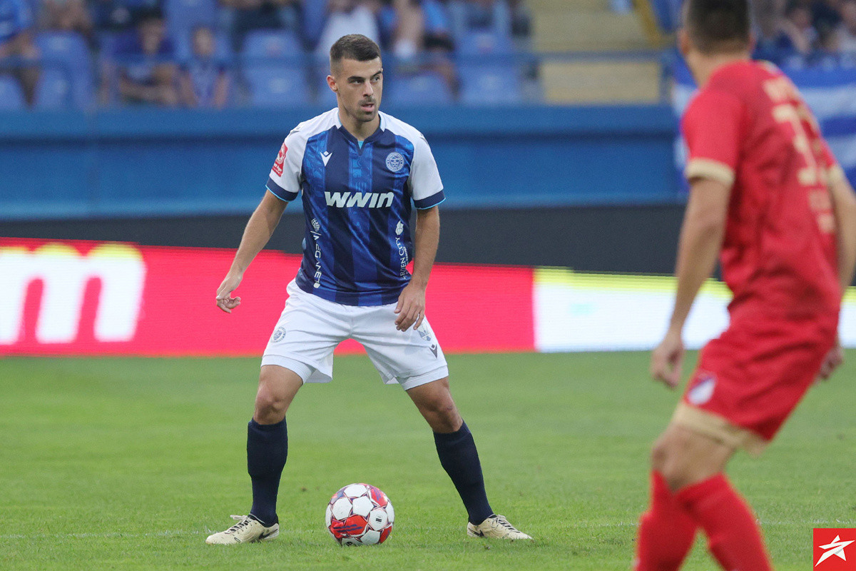 Ko propušta vječiti derbi? Samir Radovac se "spasio" , kod Sarajeva nema Čelika, upitan Anđušić Ko propušta vječiti derbi? Samir Radovac se "spasio" , kod Sarajeva nema Čelika, upitan Anđušić