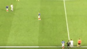 Ludnica na stadionu, Fekir ušao u igru