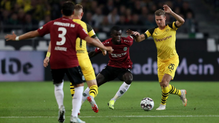 Skromna fudbalska predstava Hannovera i Borussije Dortmund
