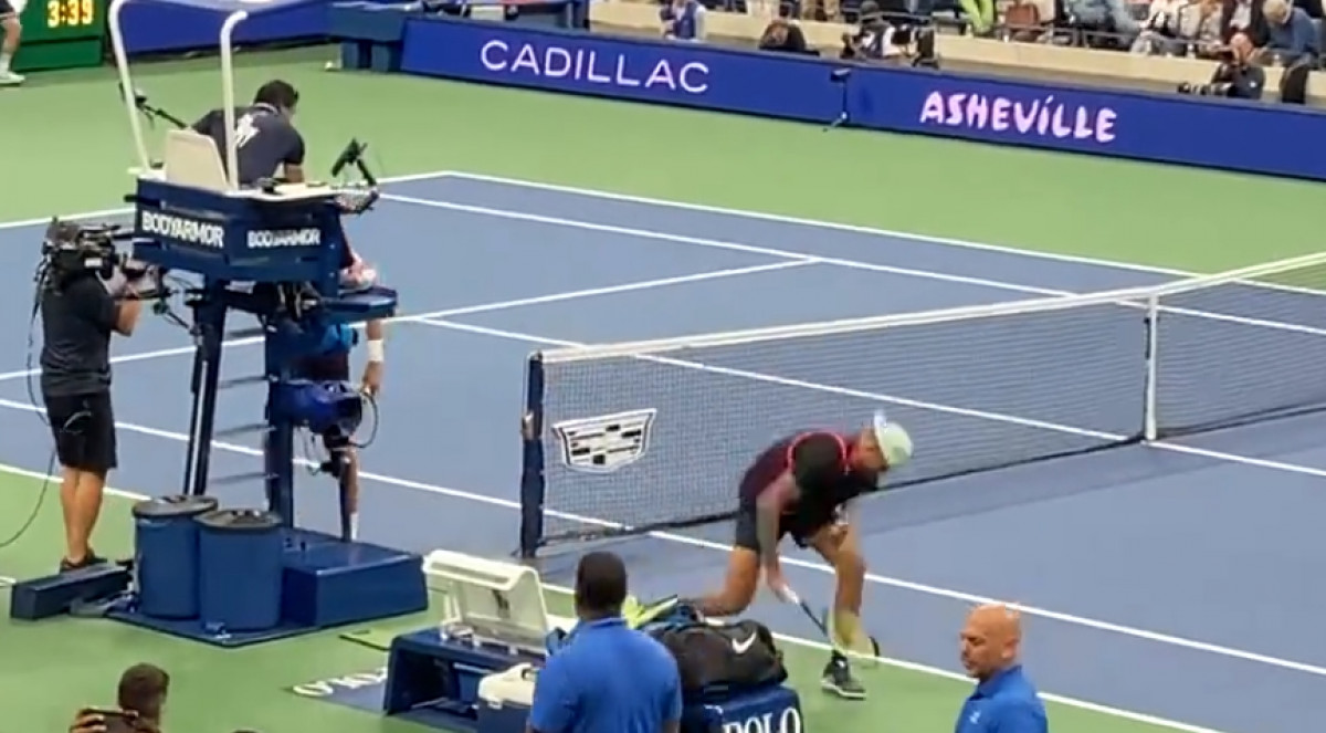 Neshvatljivo je ono što radi Nick Kyrgios: Kontroverzni teniser je jednostavno eksplodirao 