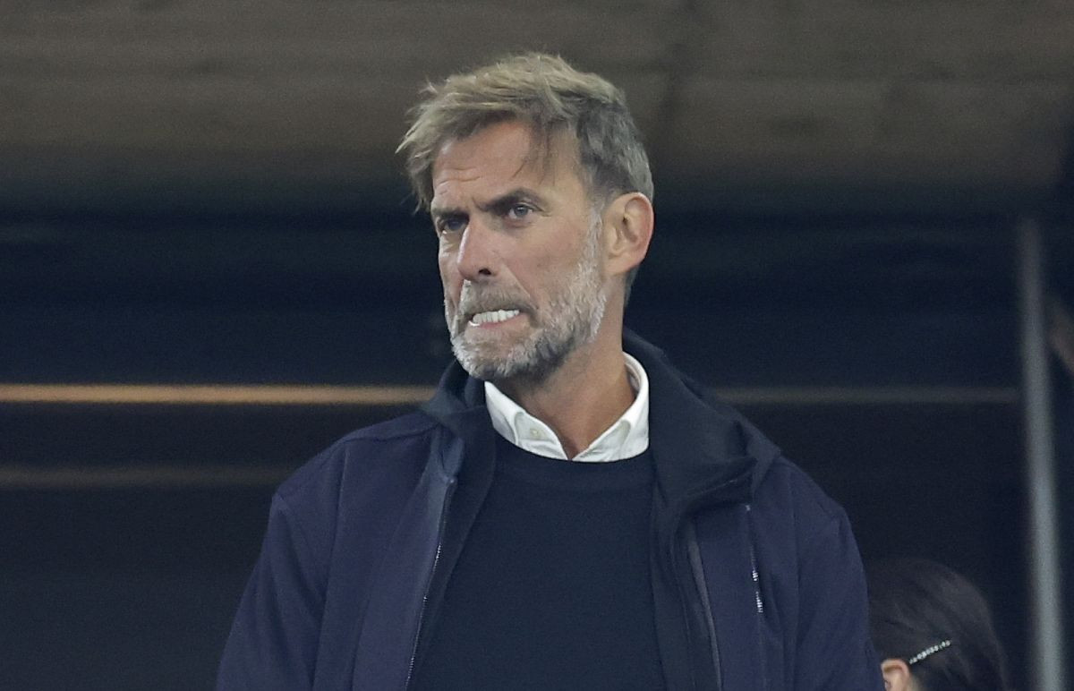 Juergen Klopp se u srijedu pojavio na čuvenom stadionu: Sad je jasno koji klub će "voditi" Juergen Klopp se u srijedu pojavio na čuvenom stadionu: Sad je jasno koji klub će "voditi"