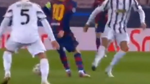 Messi fantastičnim driblingom "izbacio" Ronalda, a onda dobio po nogama