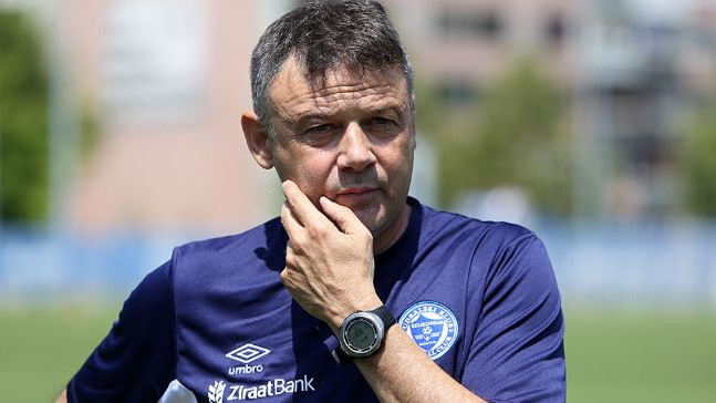 Krčmarević: Danas svi igraju fudbal, ali mislim da smo dobro prošli