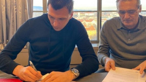 Mandžukić konačno potpisao!