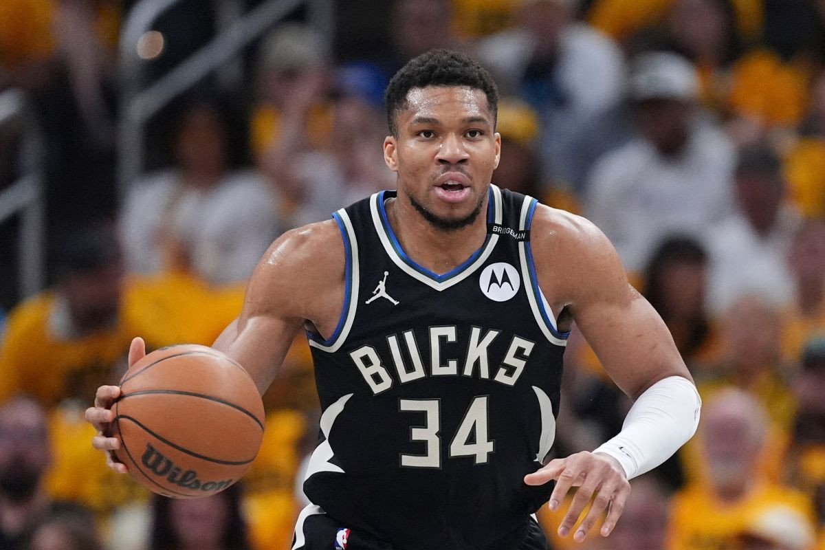 NBA liga ima novu "detonaciju" za ovo ljeto: Giannis Antetokounmpo traži novi klub! NBA liga ima novu "detonaciju" za ovo ljeto: Giannis Antetokounmpo traži novi klub!
