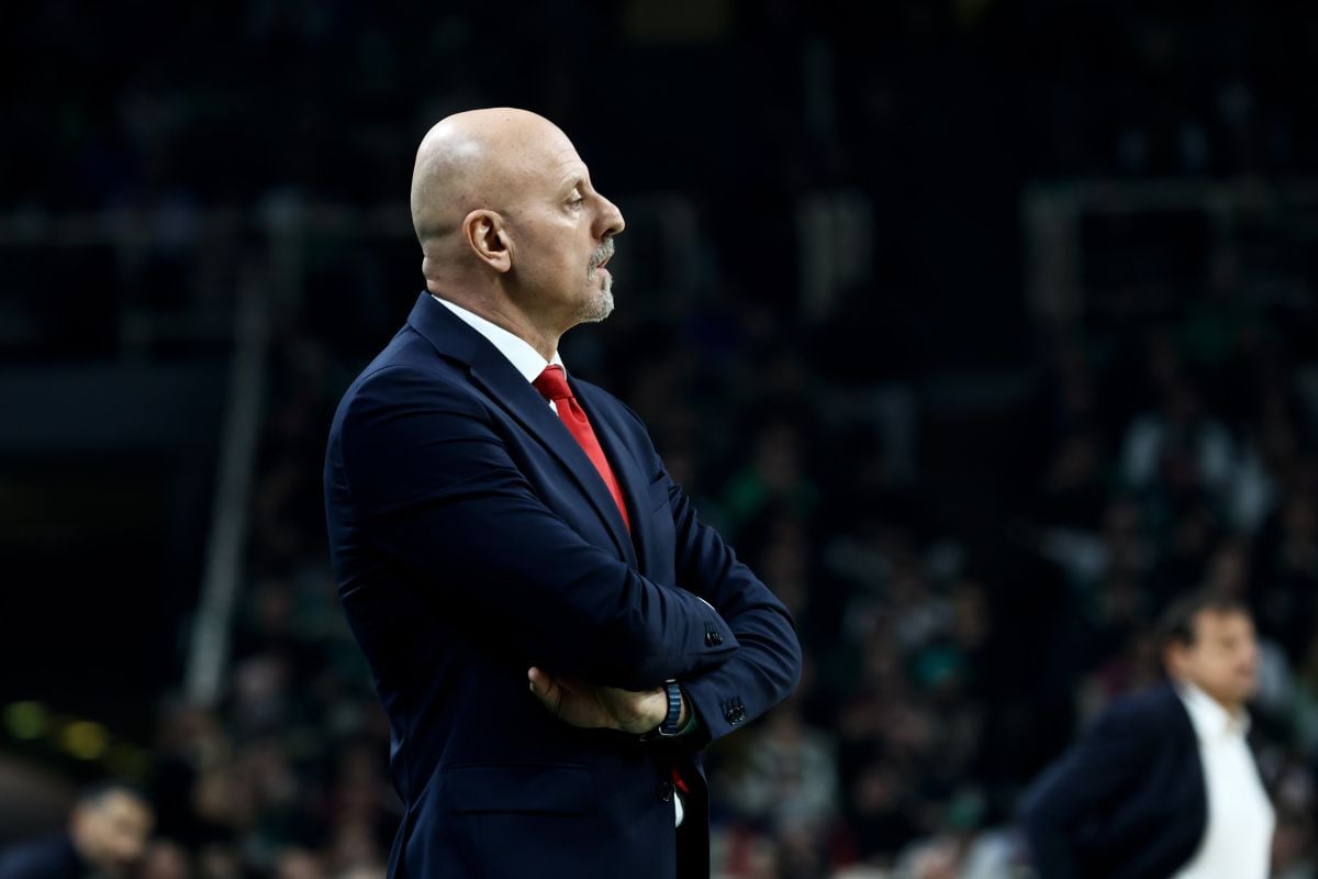 Saša Obradović je kreirao stroj! Crvena zvezda melje sve pred sobom Saša Obradović je kreirao stroj! Crvena zvezda melje sve pred sobom