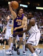 Vujačić iz Lakersa u Netse