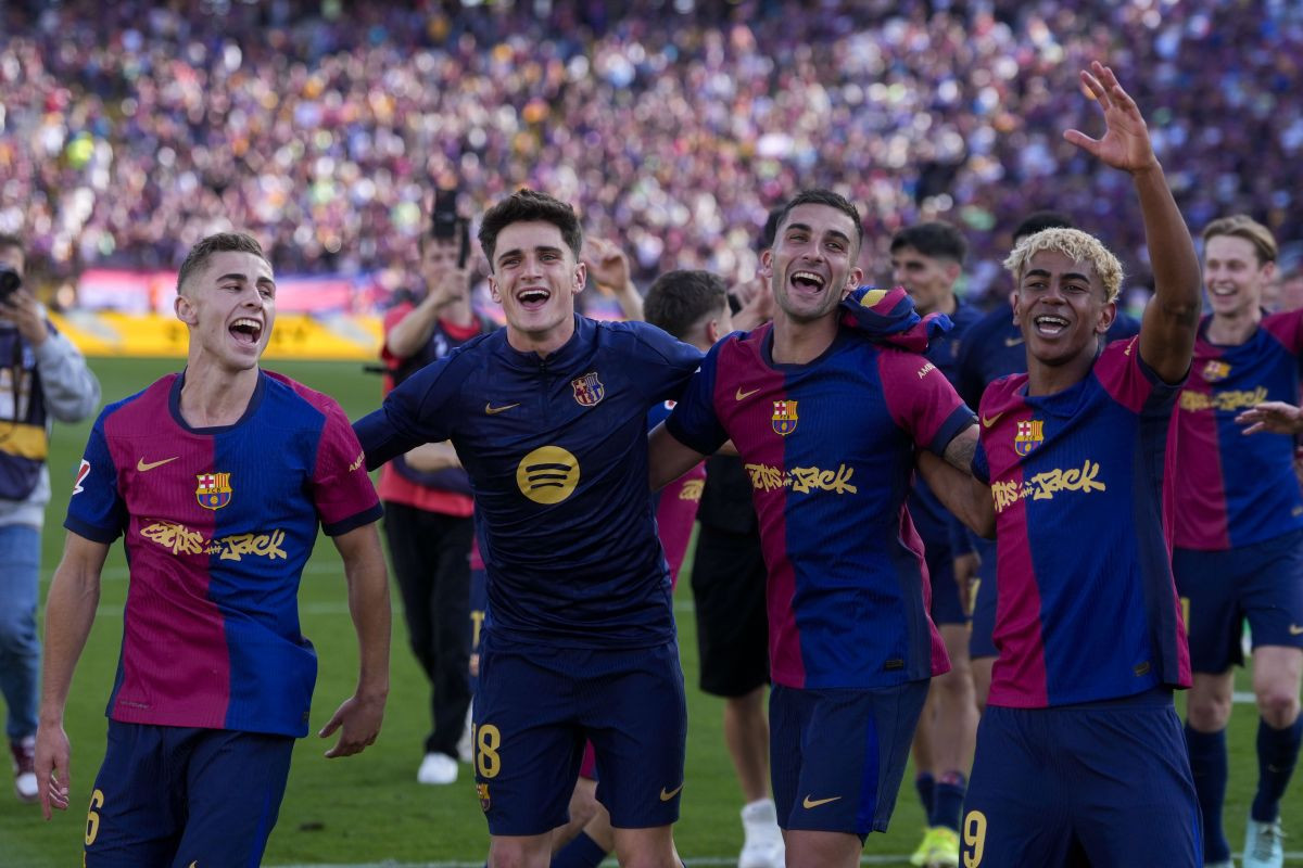 Luda zabava u Barceloni nakon El Clasica, posebnu pažnju izazvala zvijezda PSG-a Luda zabava u Barceloni nakon El Clasica, posebnu pažnju izazvala zvijezda PSG-a