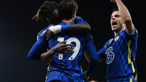 Težak dan za Chelsea završen pobjedom na Carrow Roadu