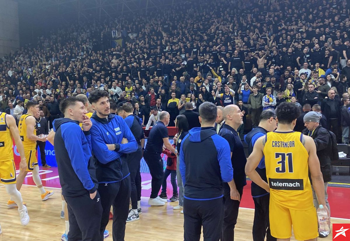 Fotografija iz Mejdana sve govori: Pogledajte kako su bh. košarkaši pratili meč Hrvatske u Zadru Fotografija iz Mejdana sve govori: Pogledajte kako su bh. košarkaši pratili meč Hrvatske u Zadru