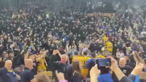 U Mejdanu se gledala utakmica iz Jazina: Kada je stigao kraj, emocije su bile nestvarne