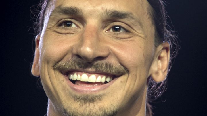 Navijač kupio dres Ibrahimovića zbog kojeg mu se svi smiju