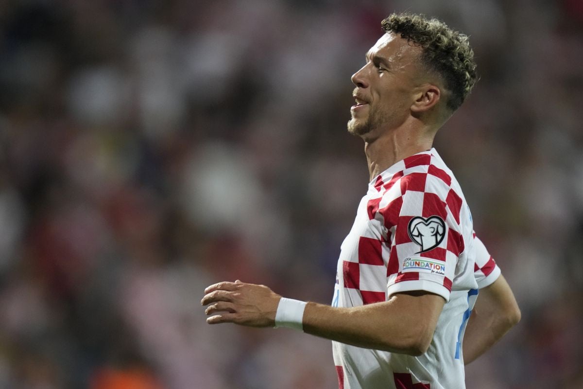 Perišić je ludak na svoj način: "Teško mu je jer se ne trči dovoljno!" Perišić je ludak na svoj način: "Teško mu je jer se ne trči dovoljno!"