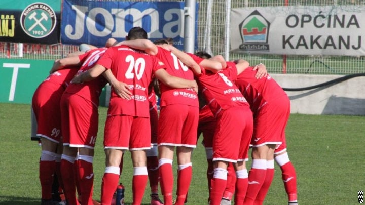 Mladost slavi, Travnik za 45 minuta zabio sedam golova