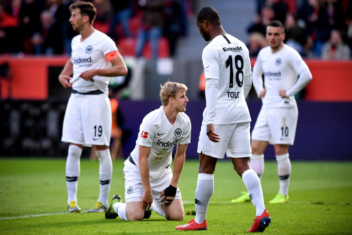 Leverkusen zabio Eintrachtu šest komada u prvom poluvremenu, pa povukao ručnu