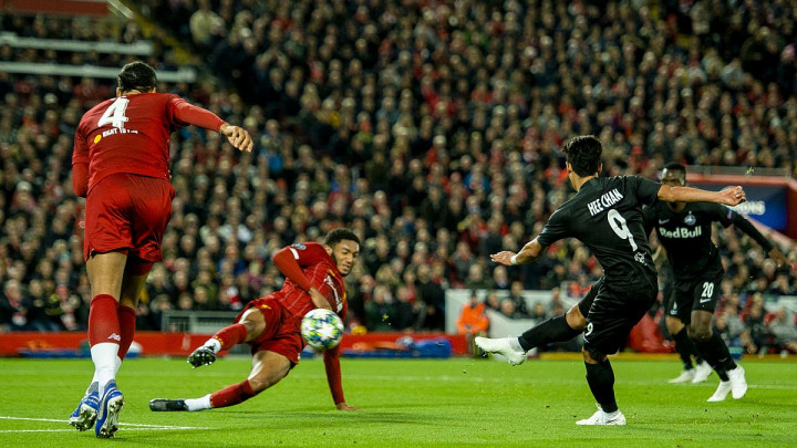 Fudbalski spektakl na Anfieldu, Willian donio Chelseaju trijumf u Francuskoj