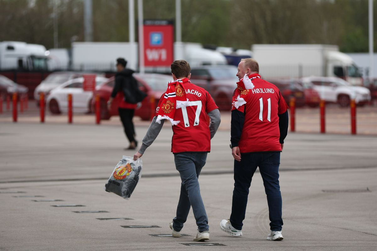Pala i treća "žrtva", večeras oproštaj od Old Trafforda: Stigao kao zvijezda, a odlazi pognute glave Pala i treća "žrtva", večeras oproštaj od Old Trafforda: Stigao kao zvijezda, a odlazi pognute glave