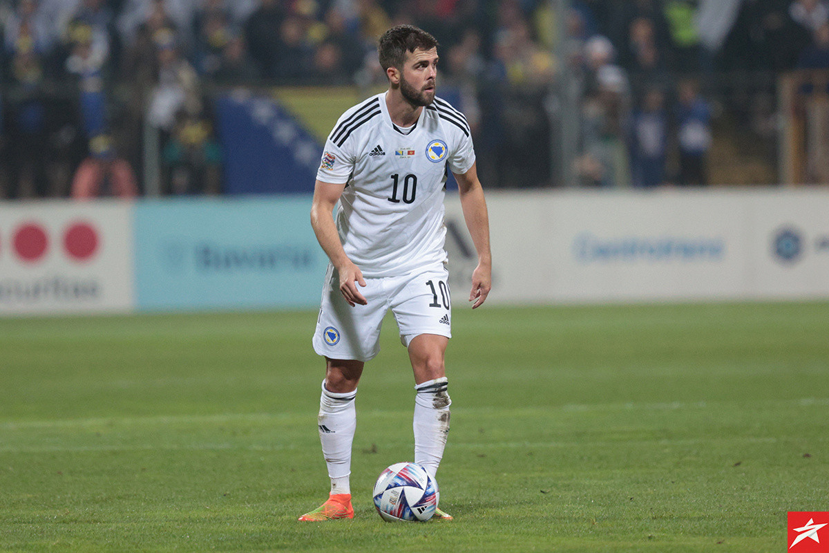 Rusi tvrde da bi Miralem Pjanić karijeru mogao nastaviti u Bosni i Hercegovini! Rusi tvrde da bi Miralem Pjanić karijeru mogao nastaviti u Bosni i Hercegovini!